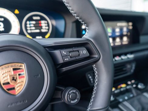 Used 2026 Porsche 911 GT3 RWD image 22