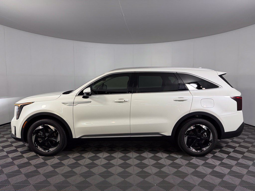 Used 2025 Kia Sorento EX AWD/4WD image 6