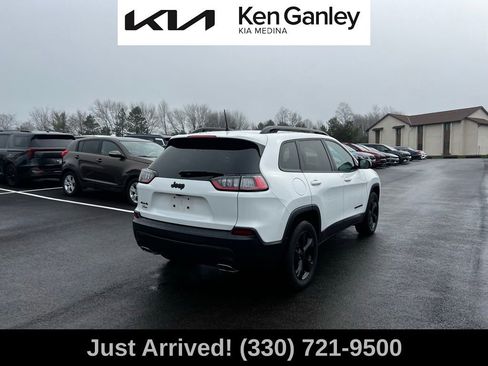 Used 2019 Jeep Cherokee Latitude Plus image 5