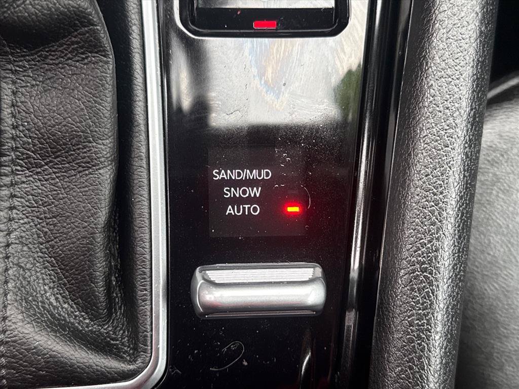 Used 2024 Jeep Compass Limited AWD/4WD image 14