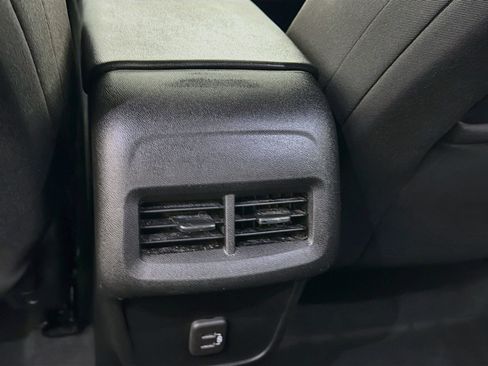 Used 2022 Chevrolet Equinox LT FWD image 25