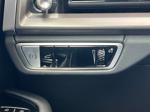 Used 2026 Cadillac Vistiq Luxury image 40