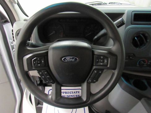 Used 2024 Ford E-350 and Econoline 350 Super Duty w/ Power Windows & Locks Group image 39