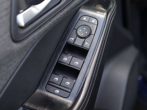 Used 2023 Nissan Rogue SV FWD image 21