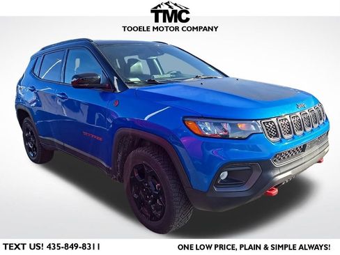 Used 2023 Jeep Compass Trailhawk w/ Trailhawk Convenience Group image 1
