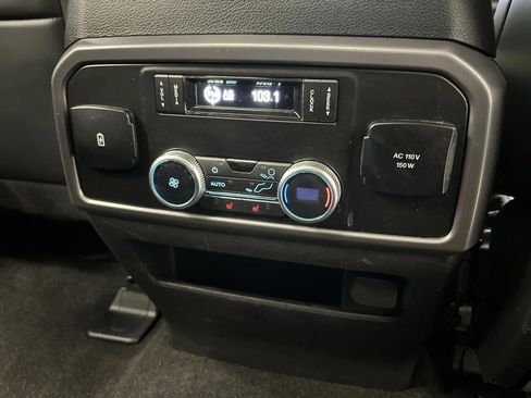 Used 2019 Ford Expedition Platinum image 36