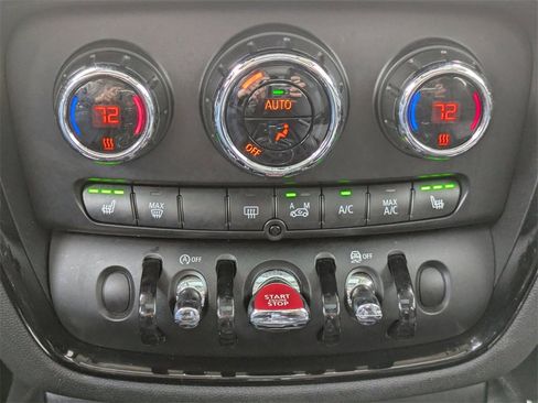 Used 2017 MINI Cooper Clubman S image 23