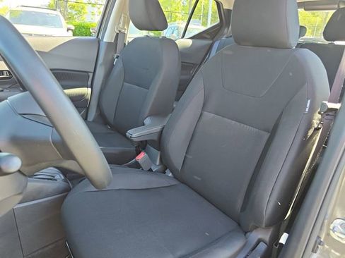 Used 2025 Nissan Kicks Play S image 14