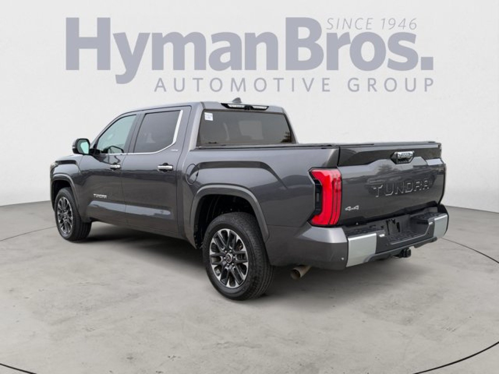 Used 2023 Toyota Tundra Limited AWD/4WD image 5