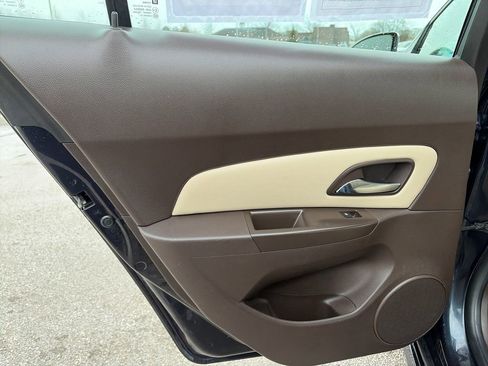 Used 2014 Chevrolet Cruze LT w/ RS Package image 30