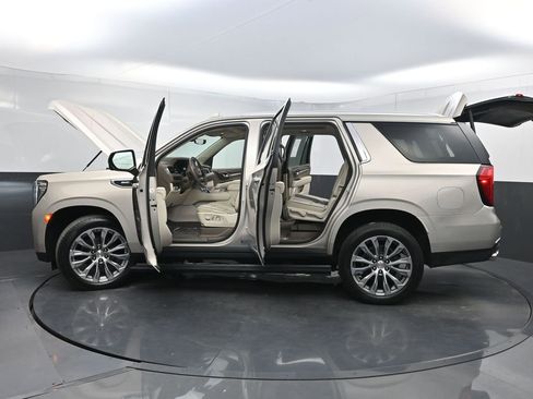 Used 2021 GMC Yukon Denali w/ Denali Premium Package RWD image 39