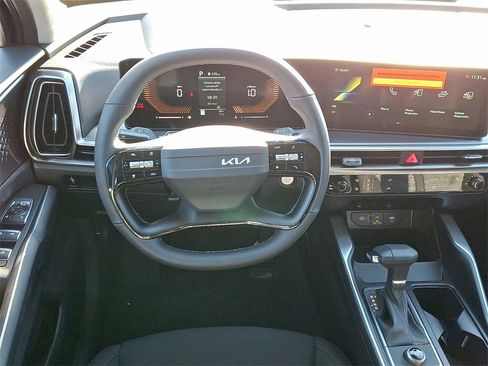New 2026 Kia Sorento LX image 7