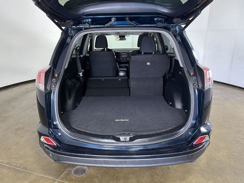 Used 2017 Toyota RAV4 LE w/ Carpet Mat Package AWD/4WD image 14