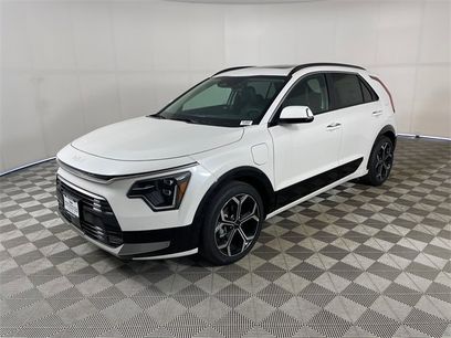 New 2025 Kia Niro SX Touring