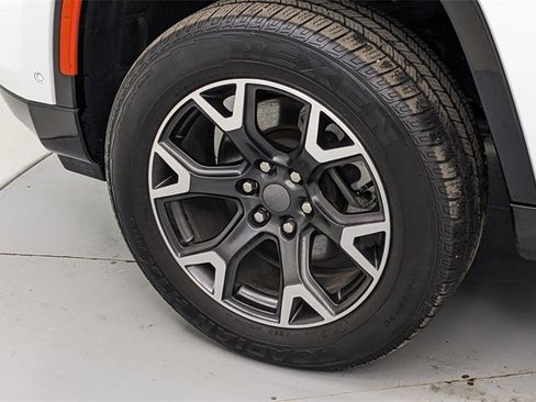 Used 2024 Jeep Wagoneer Series III image 4