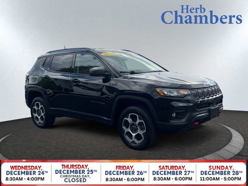 Used 2022 Jeep Compass Trailhawk image 23