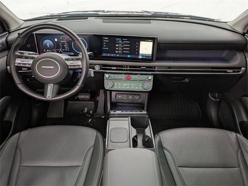 Certified 2025 Hyundai Tucson Limited image 18