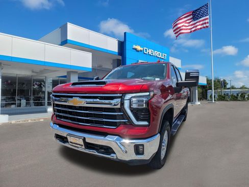Used 2024 Chevrolet Silverado 2500 LTZ w/ LTZ Premium Package AWD/4WD image 7