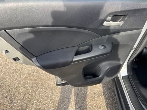 Used 2015 Honda CR-V LX image 13