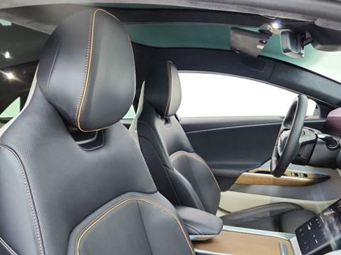 Used 2024 Lucid Air Touring image 21