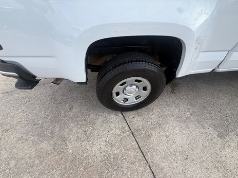 Used 2018 Chevrolet Colorado W/T RWD image 13
