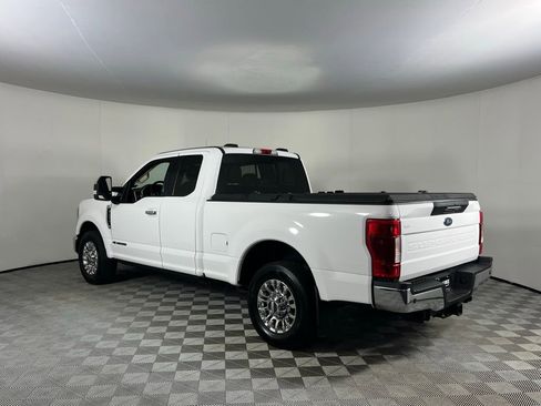 Used 2020 Ford F250 Lariat w/ Chrome Package image 9