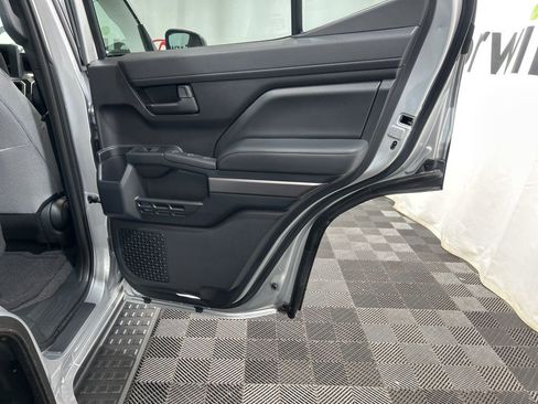 Used 2025 Toyota 4Runner TRD Off-Road image 11