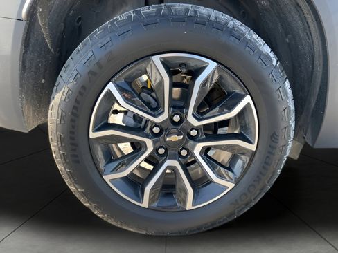 Used 2023 Chevrolet TrailBlazer ACTIV w/ Convenience Package image 38