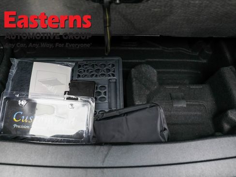 Used 2023 Mercedes-Benz GLC 300 4MATIC Coupe image 25