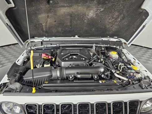 Used 2024 Jeep Wrangler Sport S image 9