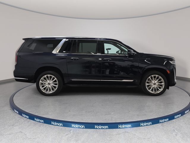 Used 2023 Cadillac Escalade ESV Premium Luxury AWD/4WD image 4