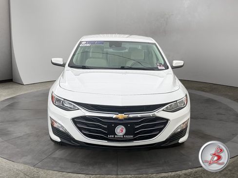 Used 2023 Chevrolet Malibu LT FWD image 2