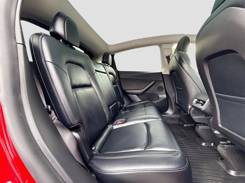 Used 2021 Tesla Model Y 2WD image 28