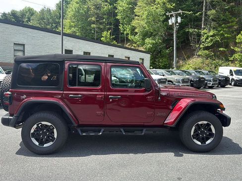 Used 2021 Jeep Wrangler Unlimited Rubicon AWD/4WD image 3