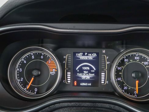 Used 2020 Jeep Cherokee Latitude Lux w/ Quick Order Package 26H Lux image 15