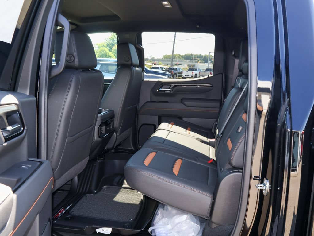 New 2026 GMC Sierra 1500 AT4 w/ AT4 Premium Package AWD/4WD image 13