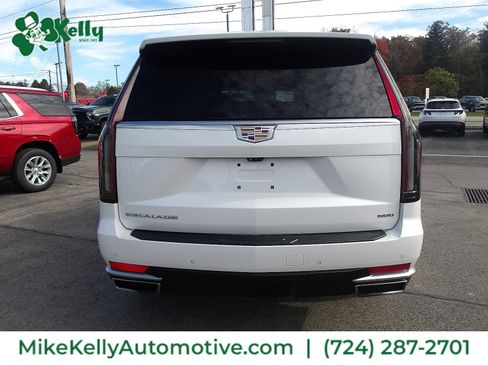 Used 2021 Cadillac Escalade Premium Luxury w/ Driver Assist Tech Package image 6