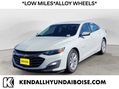 Used 2022 Chevrolet Malibu LT image 1