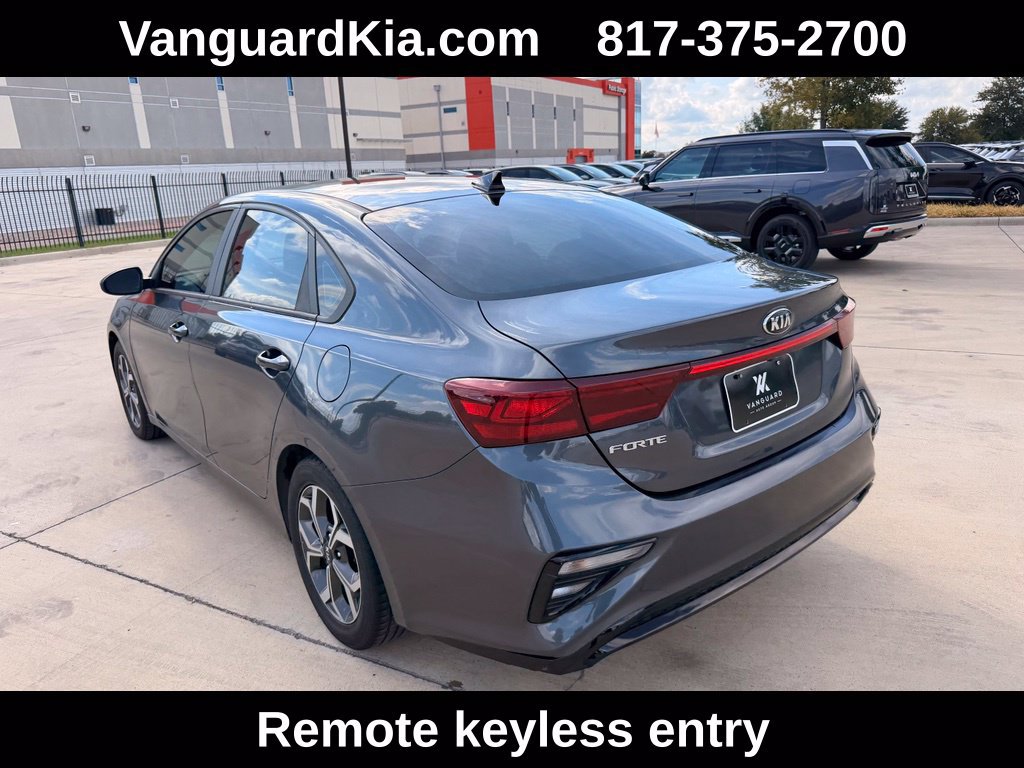 Used 2020 Kia Forte LXS FWD image 2