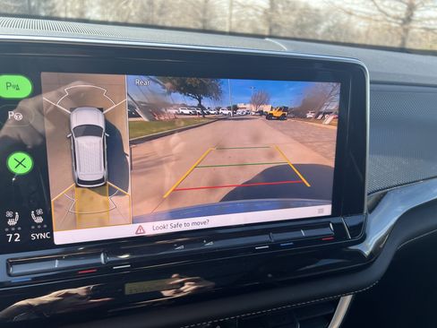 Certified 2025 Volkswagen Atlas Cross Sport SEL Premium R-Line image 23