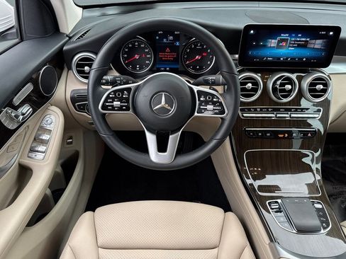 Certified 2022 Mercedes-Benz GLC 300 4MATIC image 28