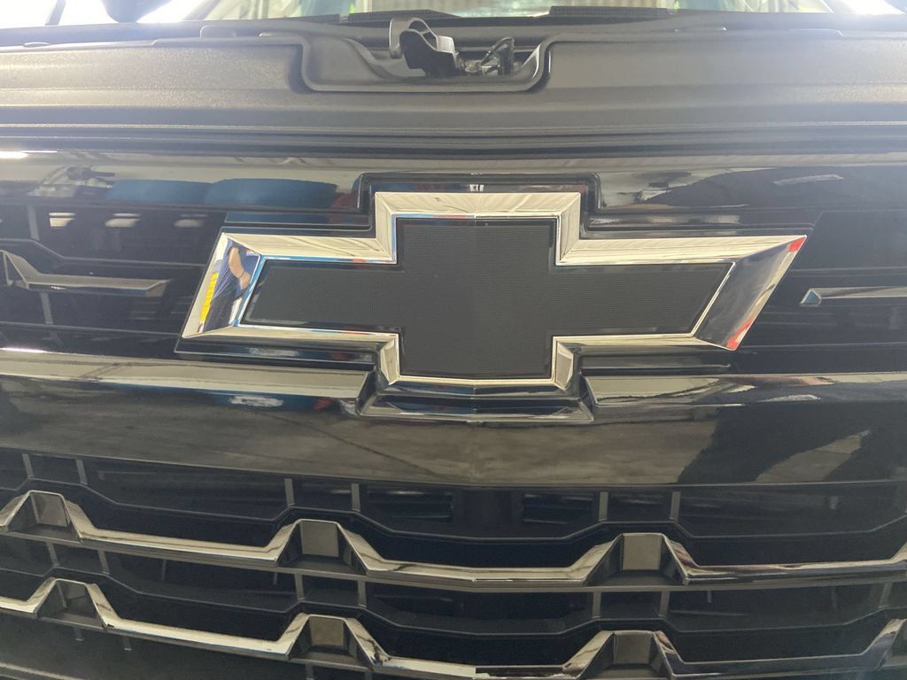 Certified 2023 Chevrolet Silverado 1500 RST w/ Z71 Off-Road Package AWD/4WD image 30