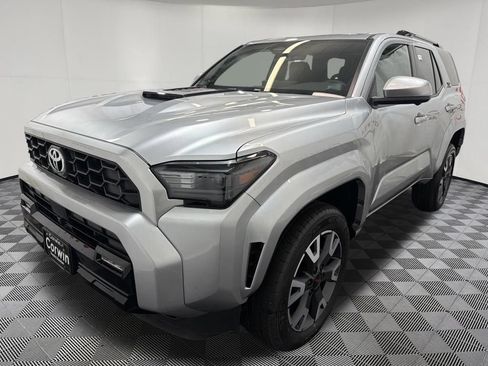 Used 2026 Toyota 4Runner TRD Sport Premium AWD/4WD image 3