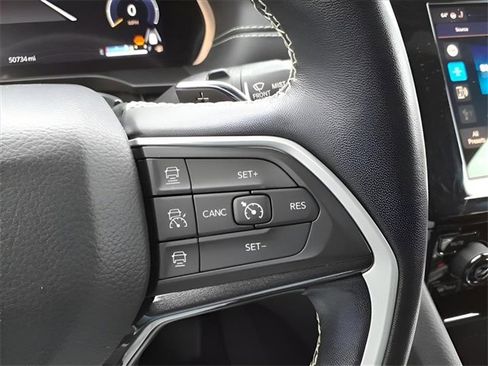 Used 2022 Jeep Grand Cherokee L Altitude image 16