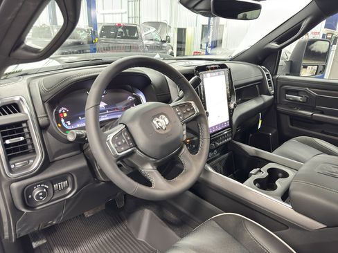 New 2025 RAM 2500 Laramie w/ Sport Appearance Package AWD/4WD image 4