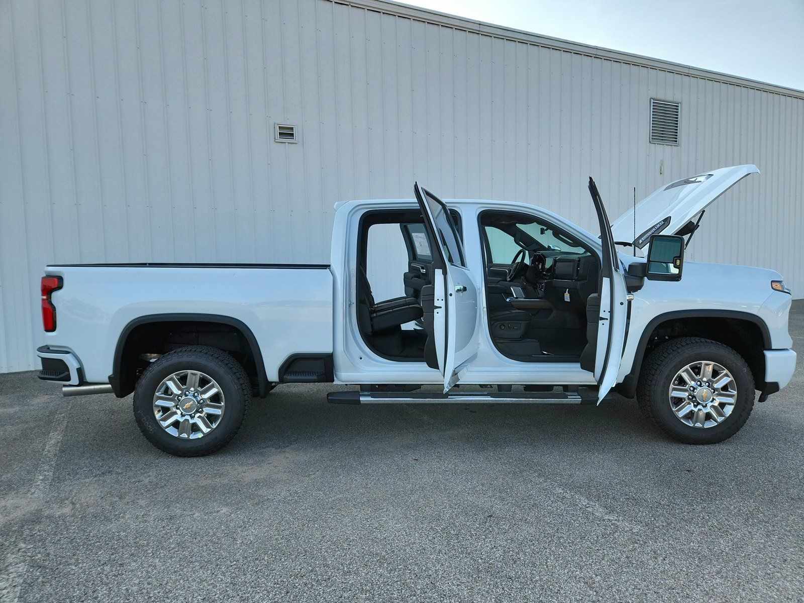 New 2026 Chevrolet Silverado 2500 High Country w/ Technology Package AWD/4WD image 18