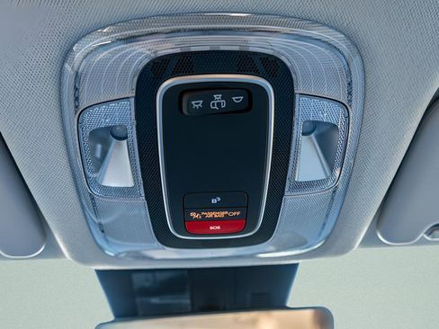 New 2026 Hyundai Kona SEL Premium AWD/4WD image 18