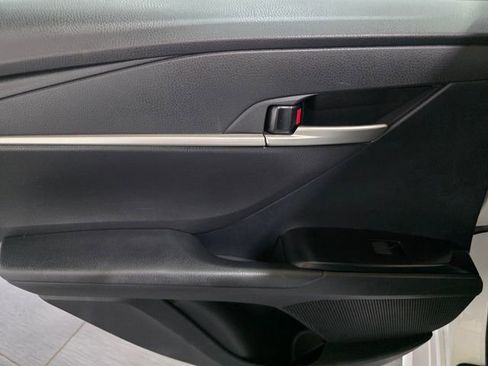 Used 2025 Toyota Camry LE image 11