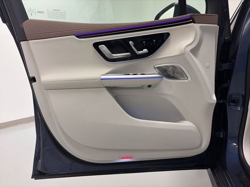 Used 2023 Mercedes-Benz EQE 350+ 4MATIC SUV w/ Exclusive Trim Package image 13