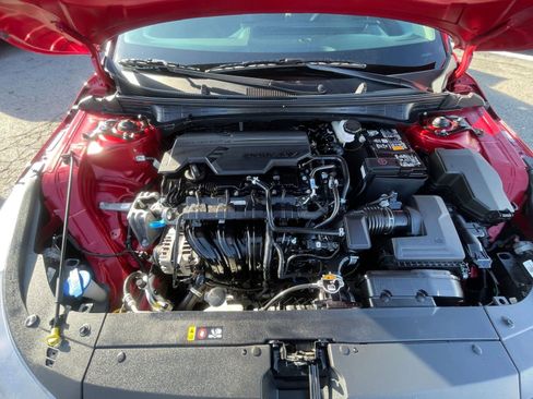 Used 2025 Kia K4 LXS image 35